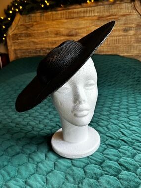 Sinamay Fascinator Cartwheel Derby Hat - Classic Style, Unique Vintage